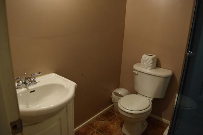 Bathroom 2