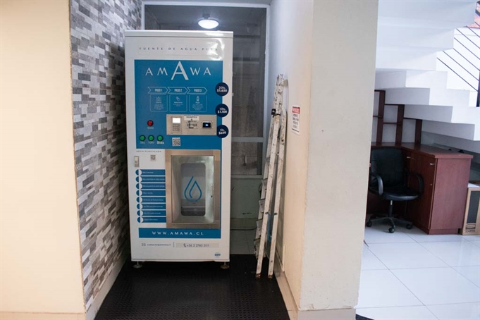 Maquina recarga agua
