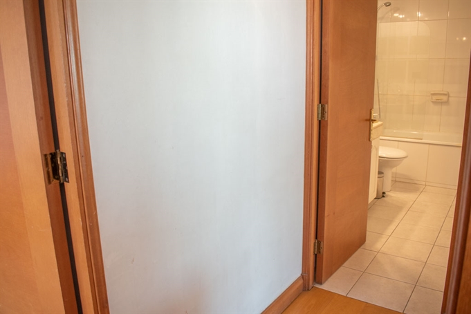 Habitación 2 - Vista Baño Pasillo