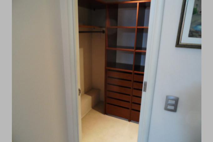 Walking closet