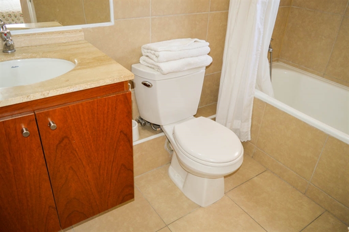 Baño (Habitación 1)