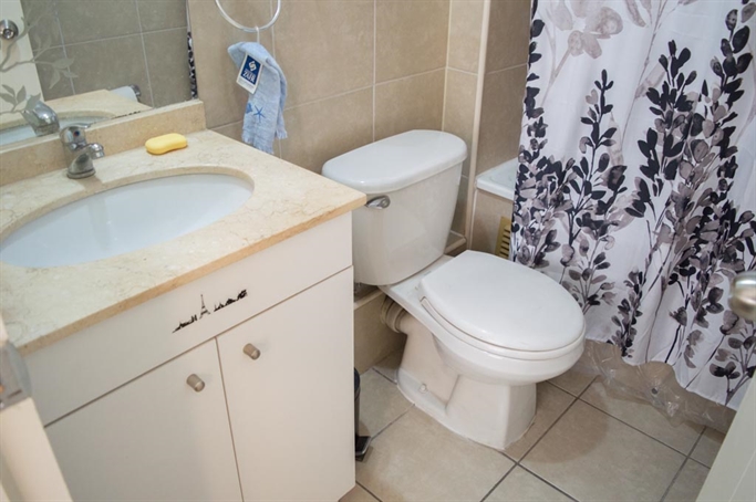 Baño Habitación 1