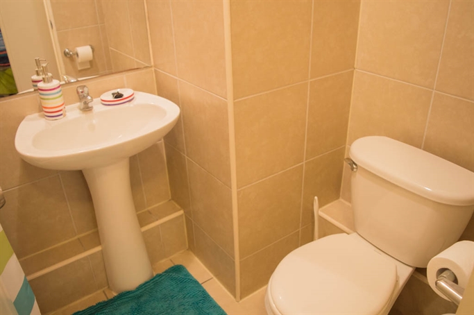 Baño (Habitación 2)