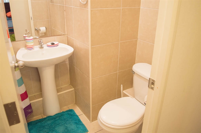 Baño (Habitación 2)
