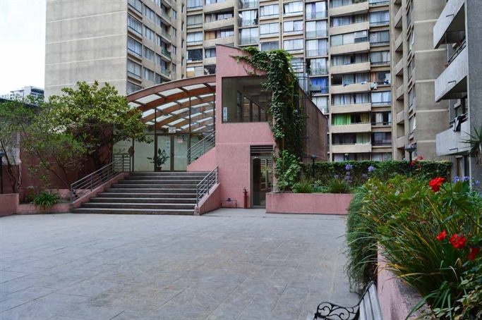 Jardín Piscina Techada
