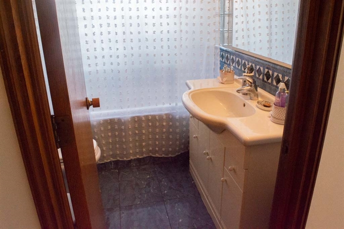 Baño Habitación 1