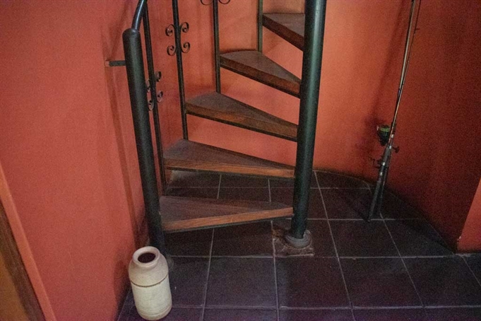 1° Piso escalera