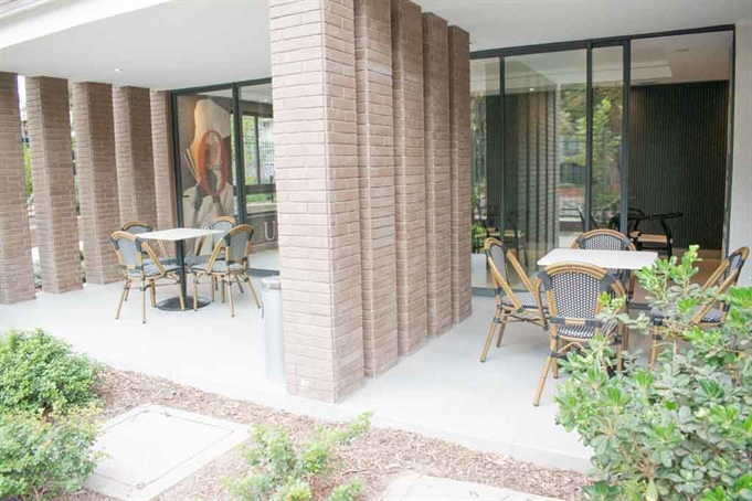 Lounge Exterior